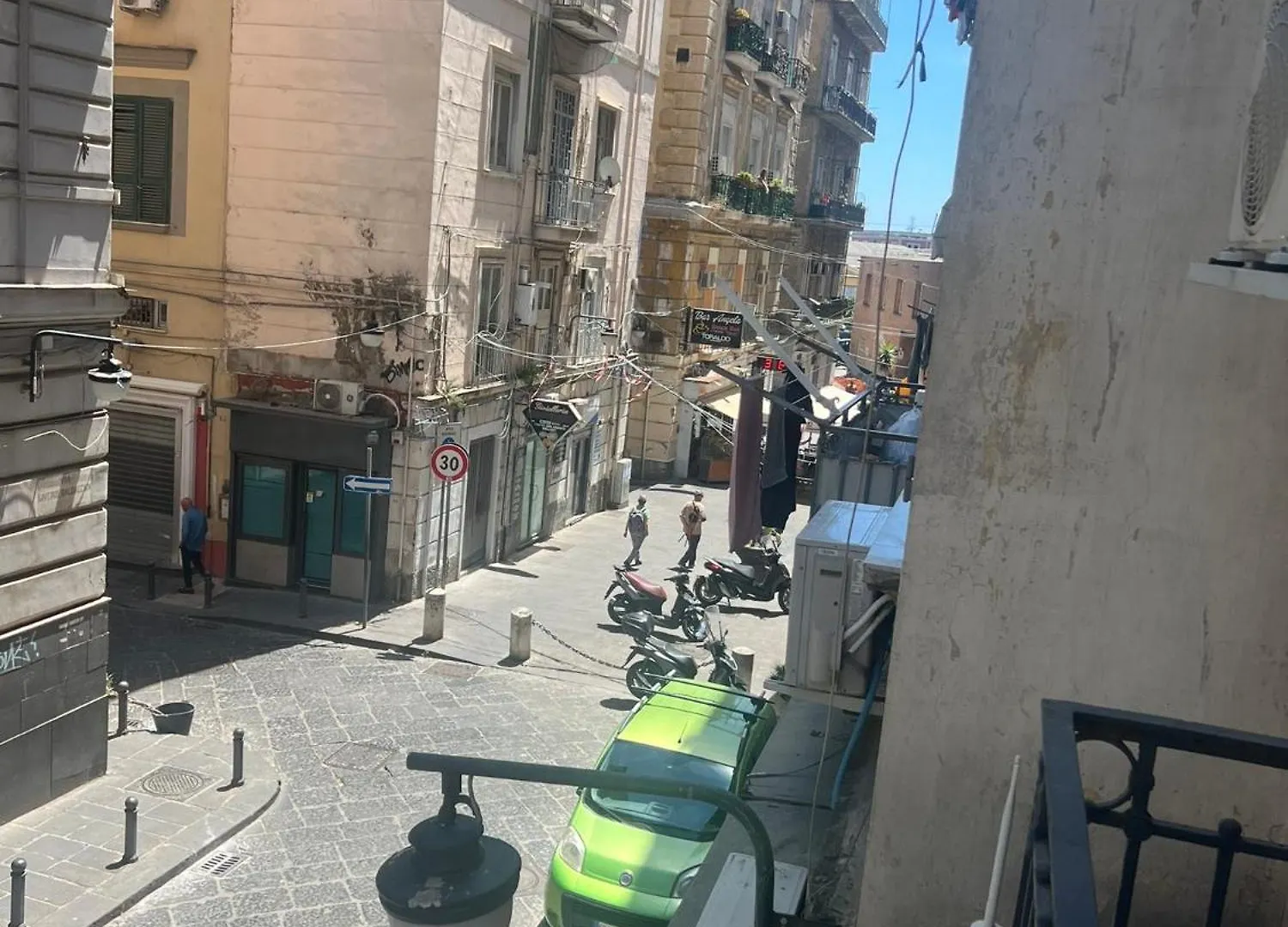 Appartamento La Cassaforte Napoli Centro - Duomo 0*, Naples Italy